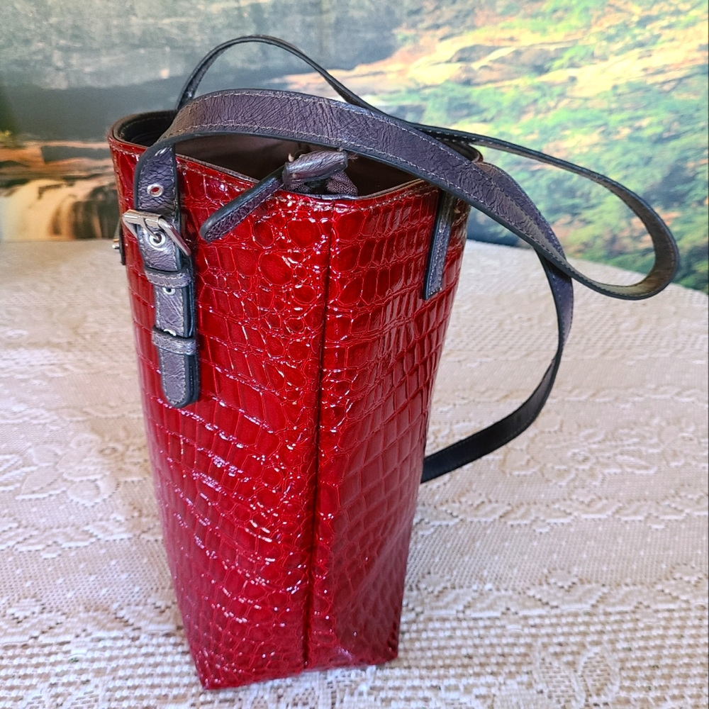 JACLYN SMITH RED BAG - Picture 8 of 13